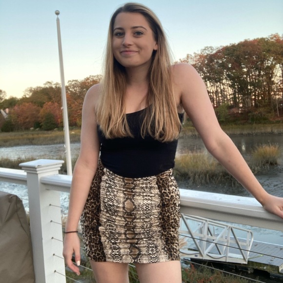 Meet your Posher, Rachel - Picture 4 of 4